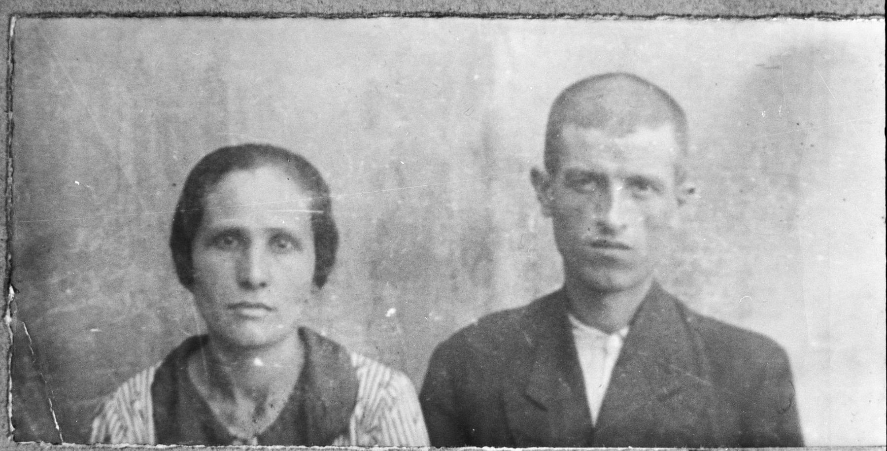 Portrait of David Koen, son of Yehuda Koen, and David's wife, Sara.  David was a laborer.  They lived at Zmayeva 13 in Bitola.