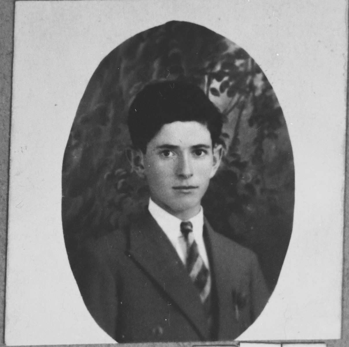 Portrait of Mois Koen, son of Shalom Koen.  He was a miller.  He lived at Banatska 21 in Bitola.