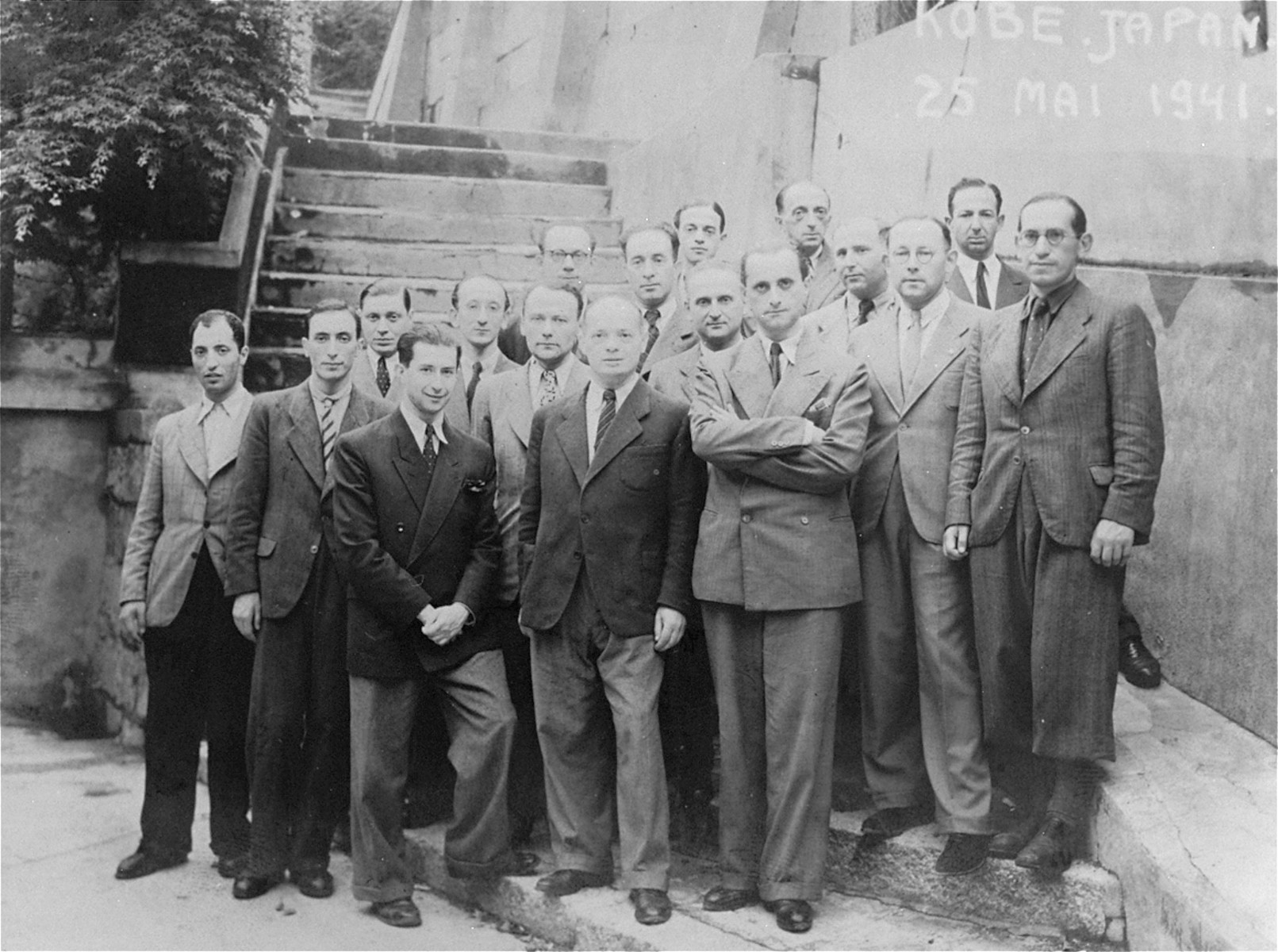 Group portrait of Jewish refugees in Kobe, Japan, who escaped from Europe with visas signed by Chiune Sugihara.