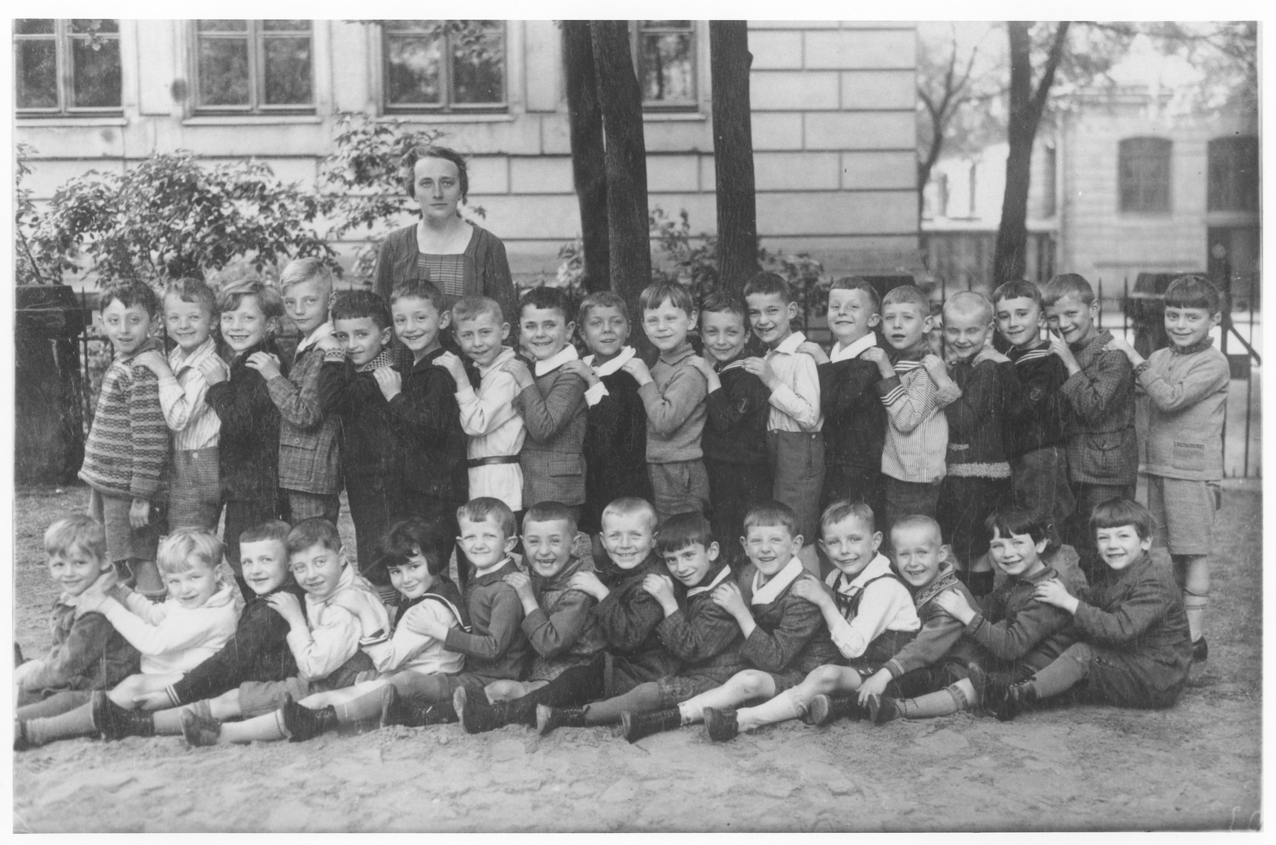 Group portrait of a first grade class in Leipzig Germany.

Edgar David Soldinger is pictured in the back row, eleventh from the left.