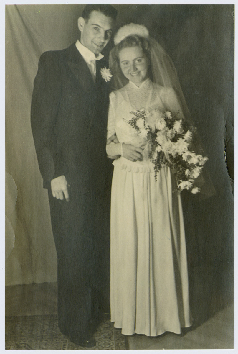 Wedding portrait of Lilly and Geza Szonyi.