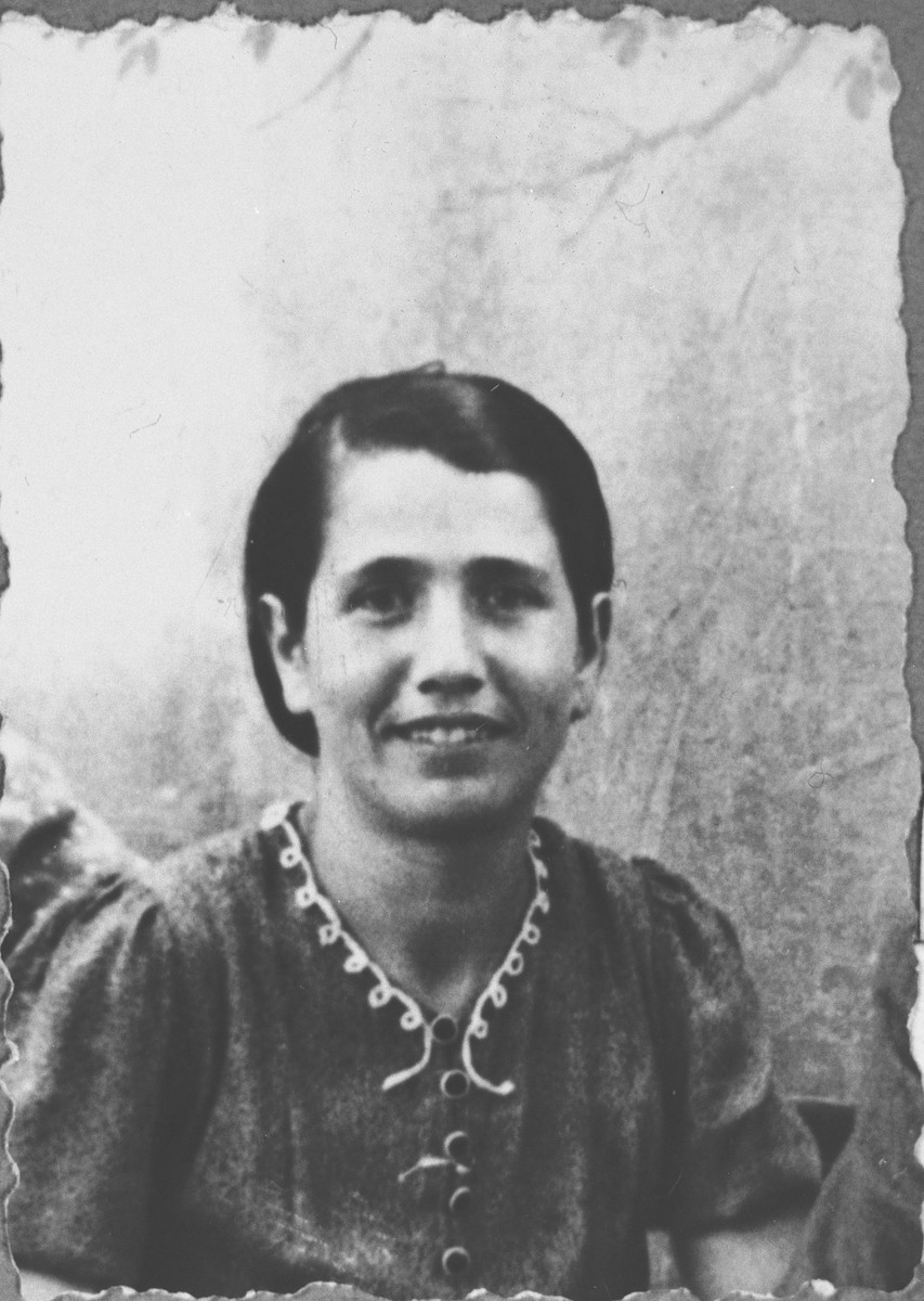 Portrait of Sara Ischach, wife of Lazar Ischach.  She lived at Drinksa 77 in Bitola.