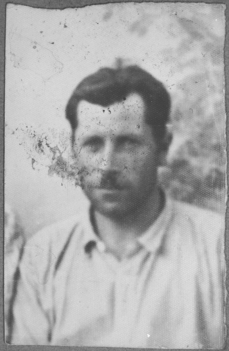 Portrait of Nahama Ischach, son of Isak Ischach.  He was a rag dealer.  He lived at Karagoryeva 38 in Bitola.