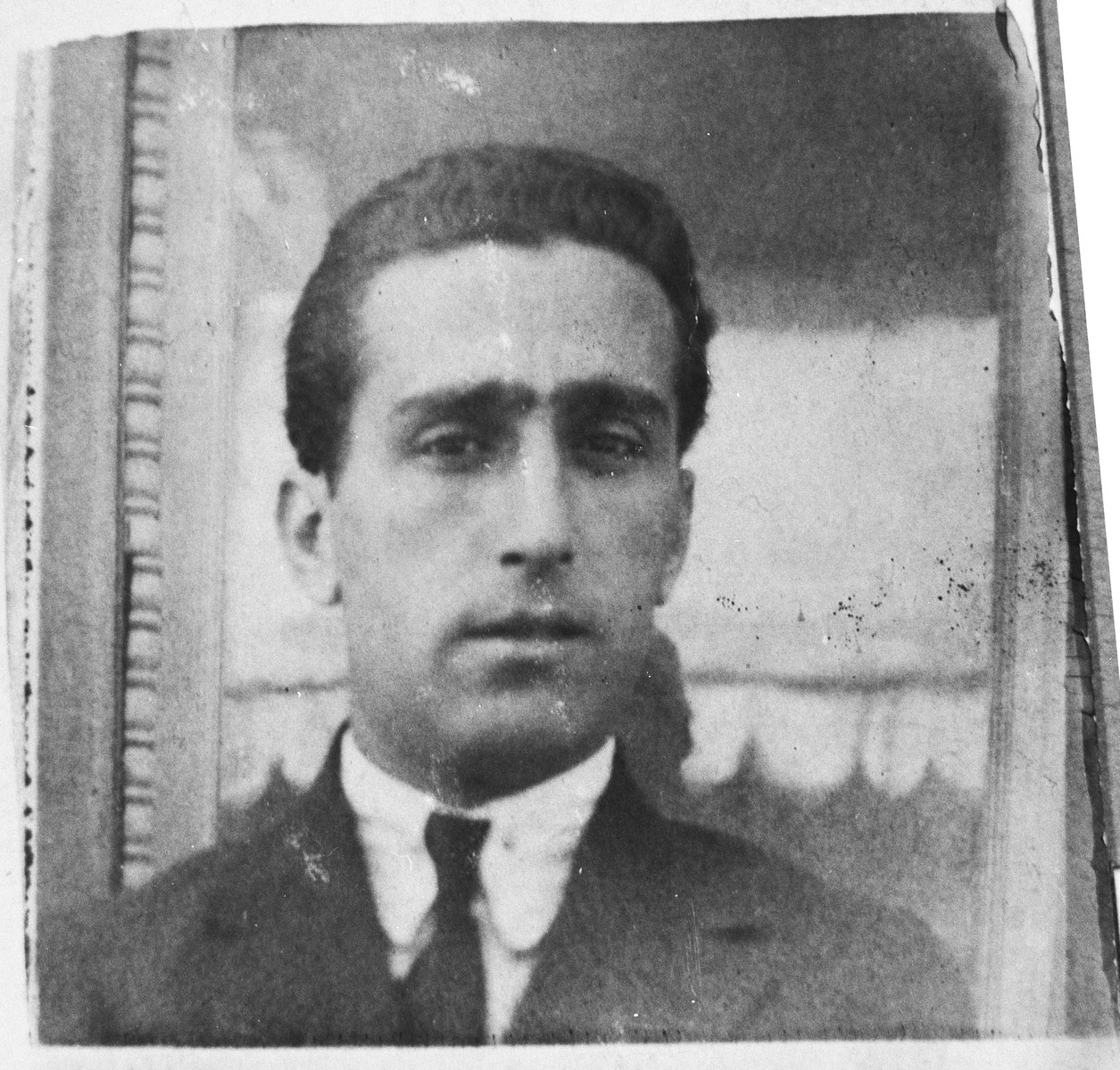 Portrait of Mair Aroesti, son of Avram Aroesti.  He was a second-hand dealer.  He lived on Zvornitska in Bitola.