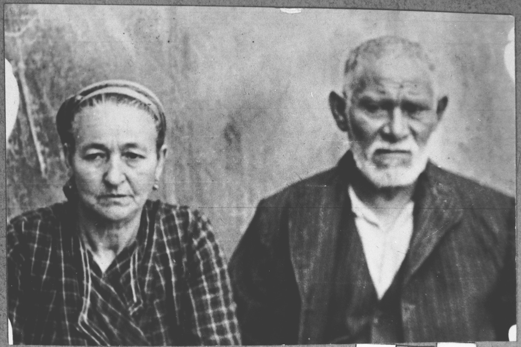 Portrait of David Kamchi, son of Masliach Kamchi, and his wife Sara.  They lived at Gostivarska 3 in Bitola.