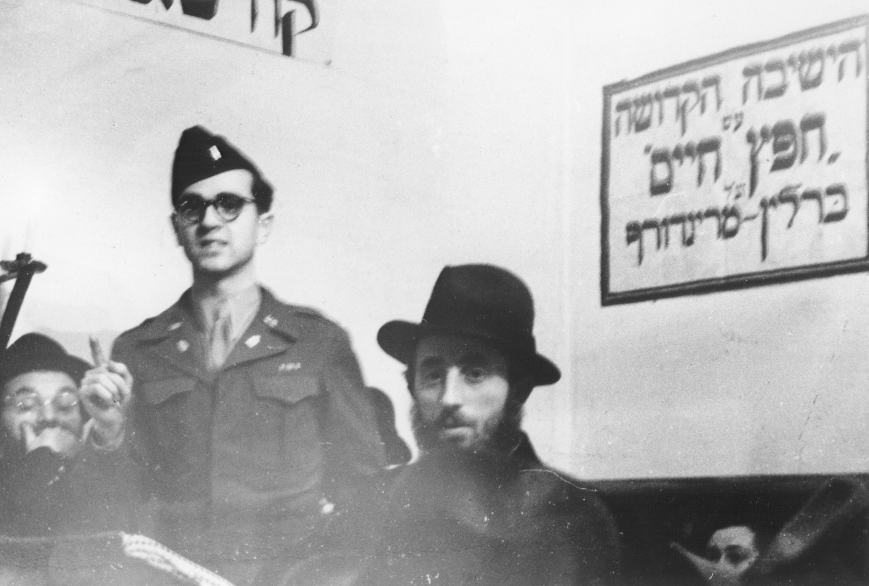 U.S. Army chaplain Rabbi Mayer Abramowitz speaks at the Hafetz Hayim Yeshiva in Berlin-Mariendorf.