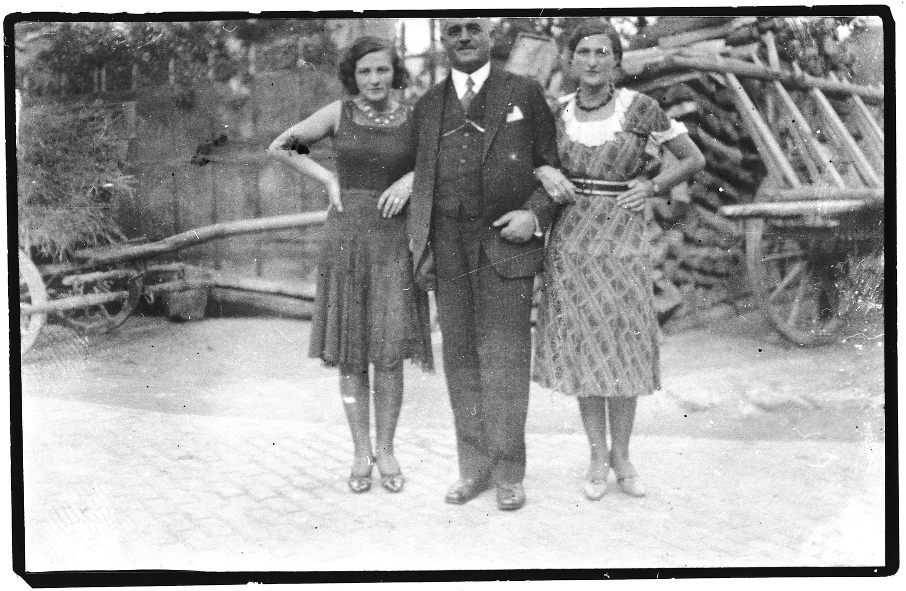 Ignaz Pisker poses with his daughters Helen and Fritzi.