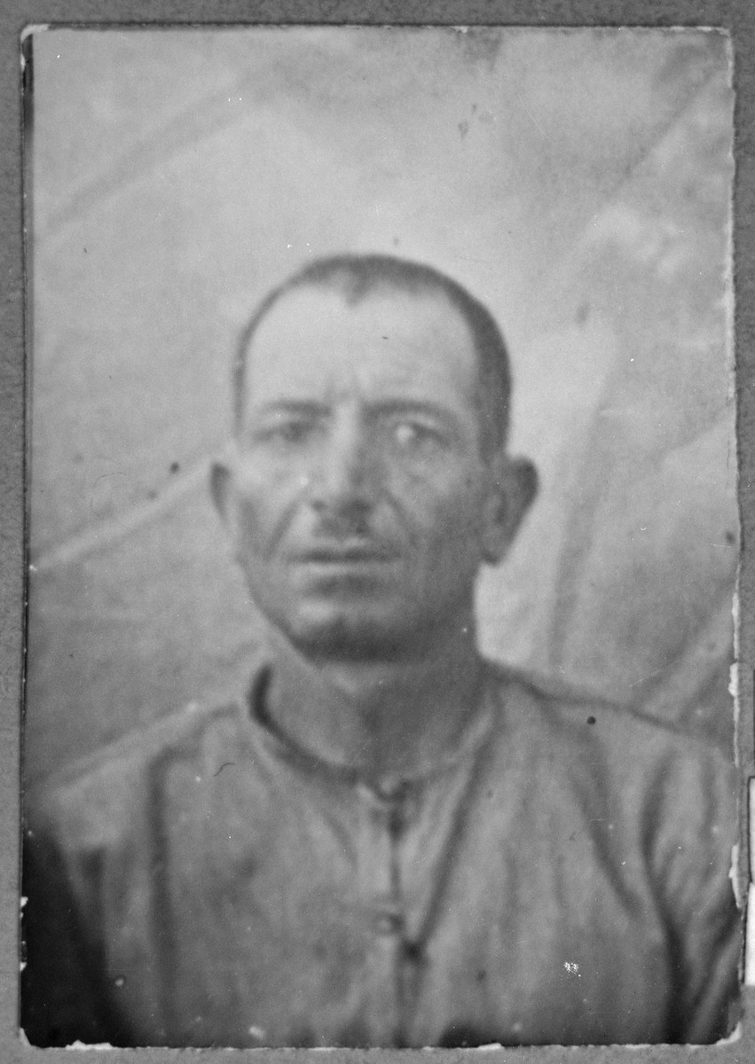 Portrait of Isak Nachmias (patronymic: Sh.).  He was a coachman.  He lived at Mitrovatska 14 in Bitola.