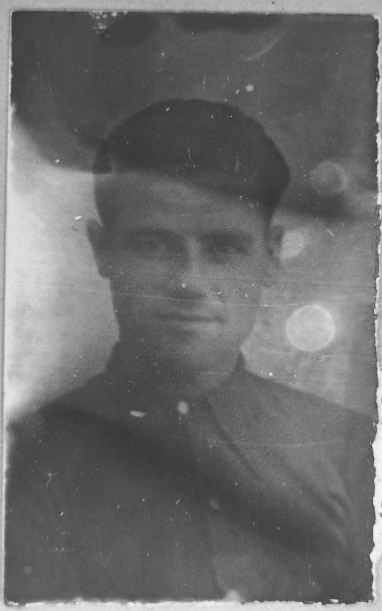 Portrait of unidentified man with last name: Pardo.