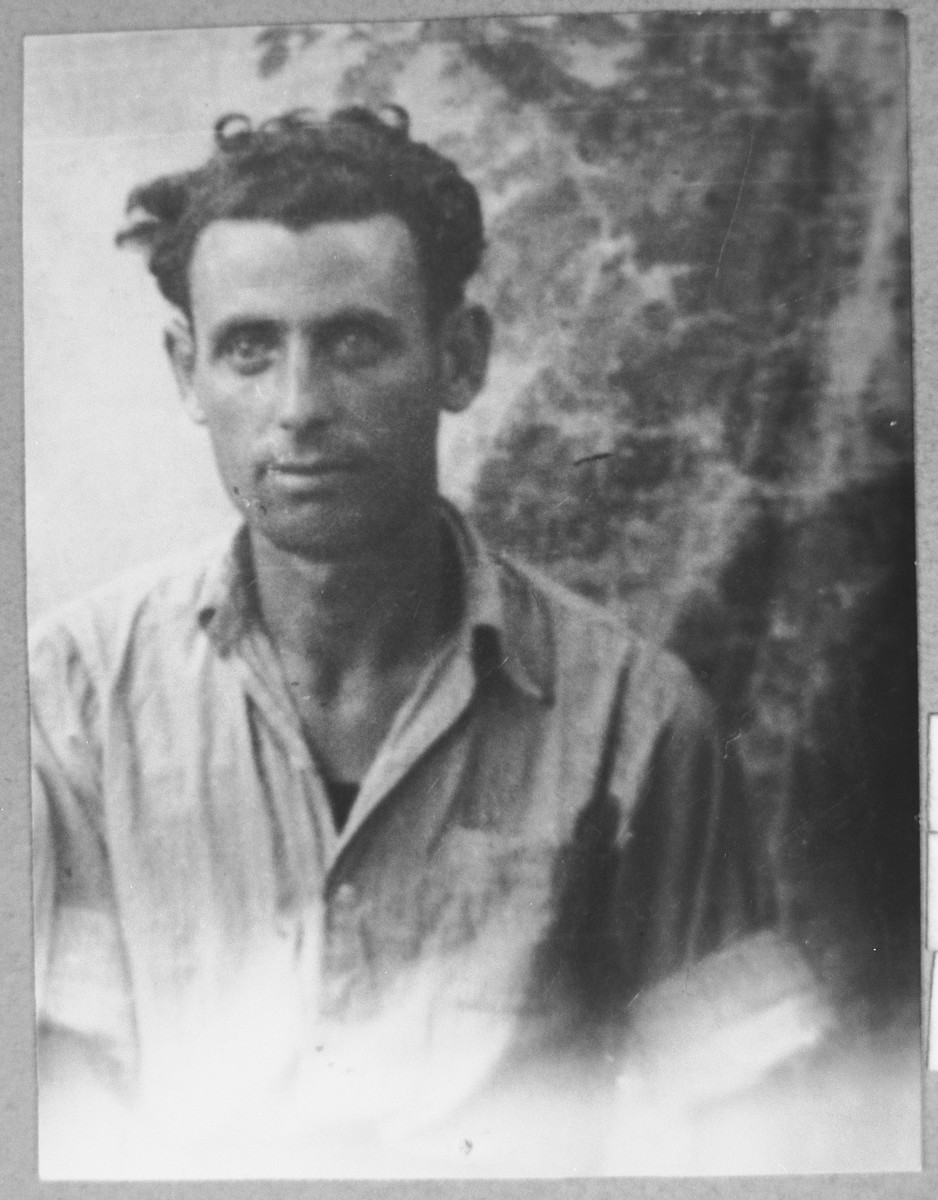 Portrait of Yakov Pesso, son of Isak Pesso.  He was a second-hand dealer.  He lived at Herzegovatska 40 in Bitola.