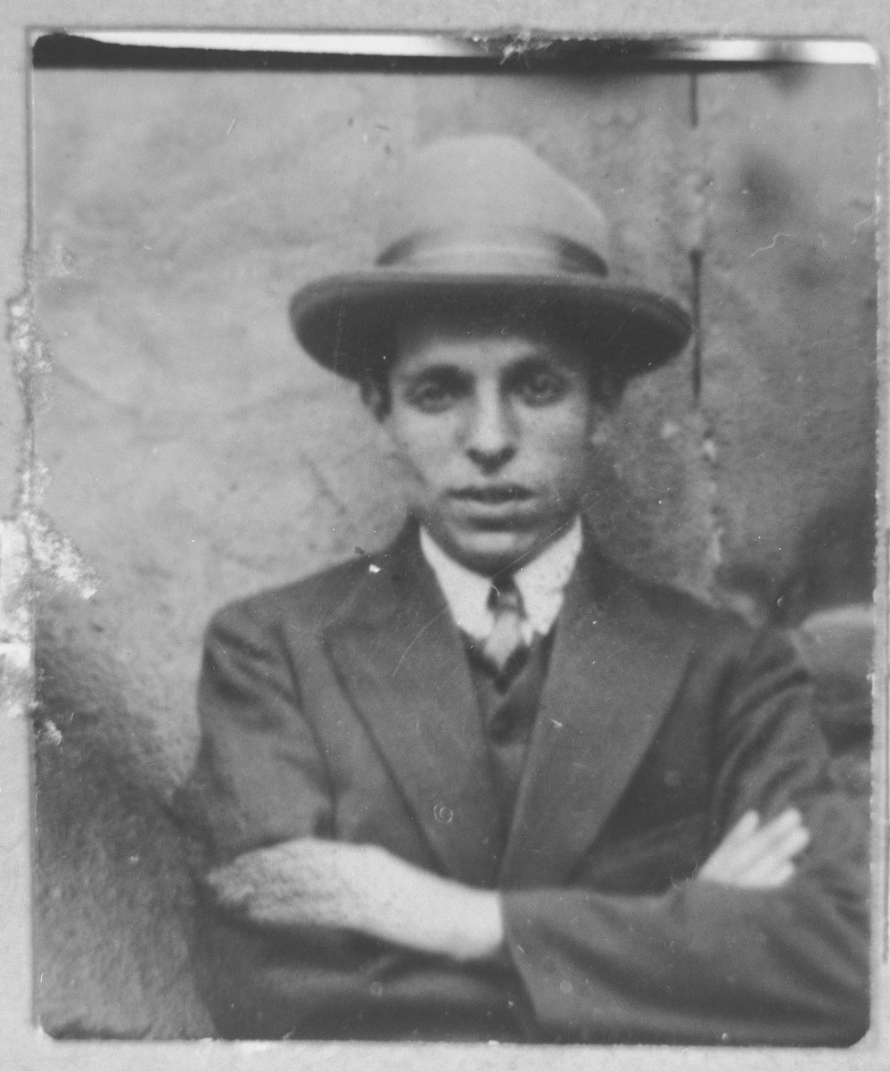 Portrait of Yakov Pesso, son of Isak Pesso.  He was a second-hand dealer.  He lived at Gostivarska 2 in Bitola.