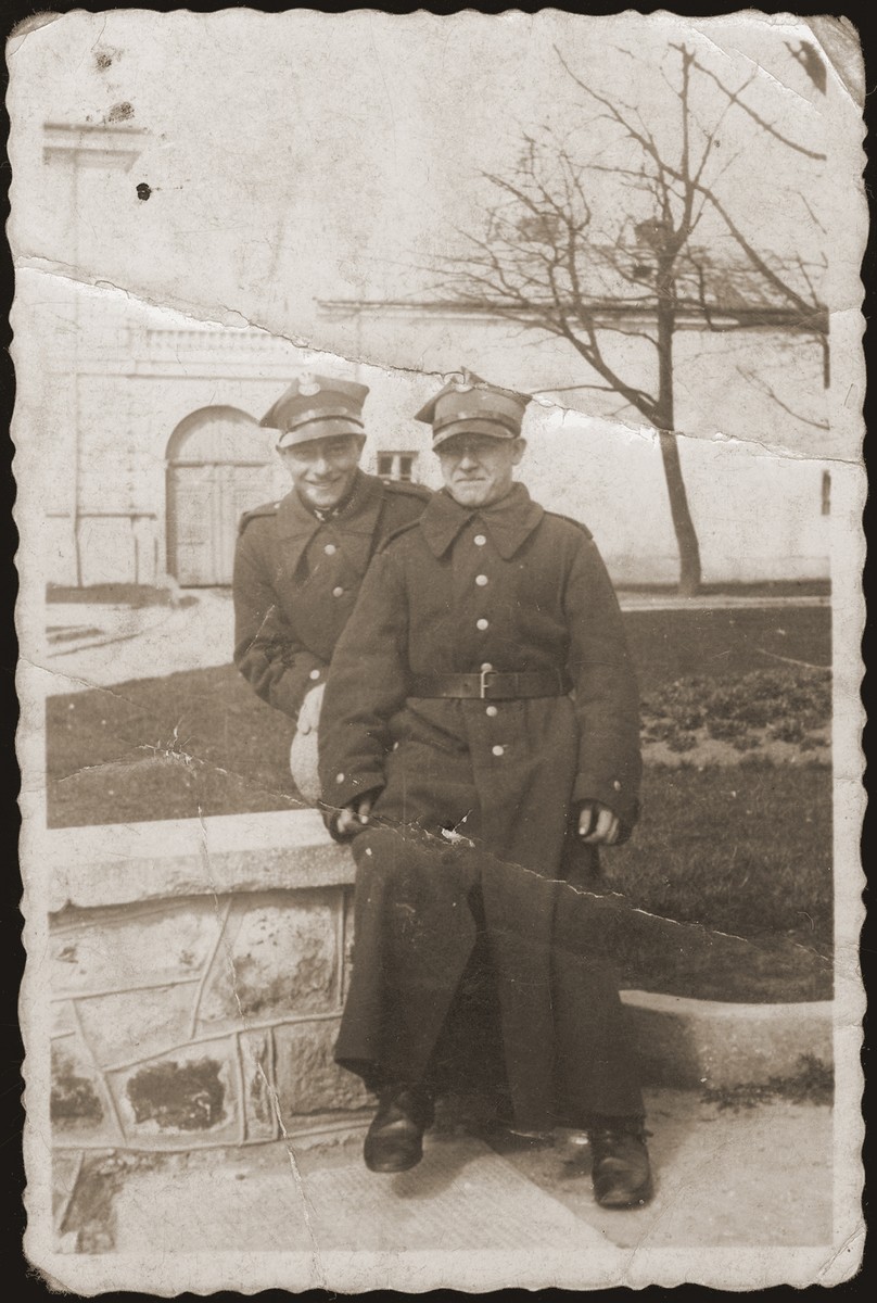 Gutman Grinwize, donor's husband and a friend in the Polish Army.