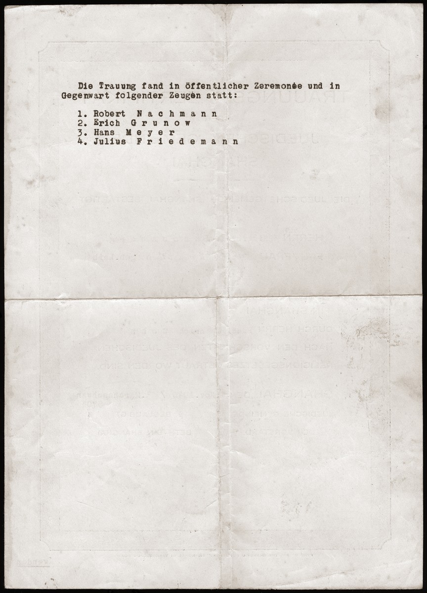 The second side of the German (language) marriage certificate issued to Siegfried and Regina Leib Jacobsberg by the Jewish community [Juedische Gemeinde] of Shanghai on their wedding day.  It lists the names of witnesses to the ceremony.