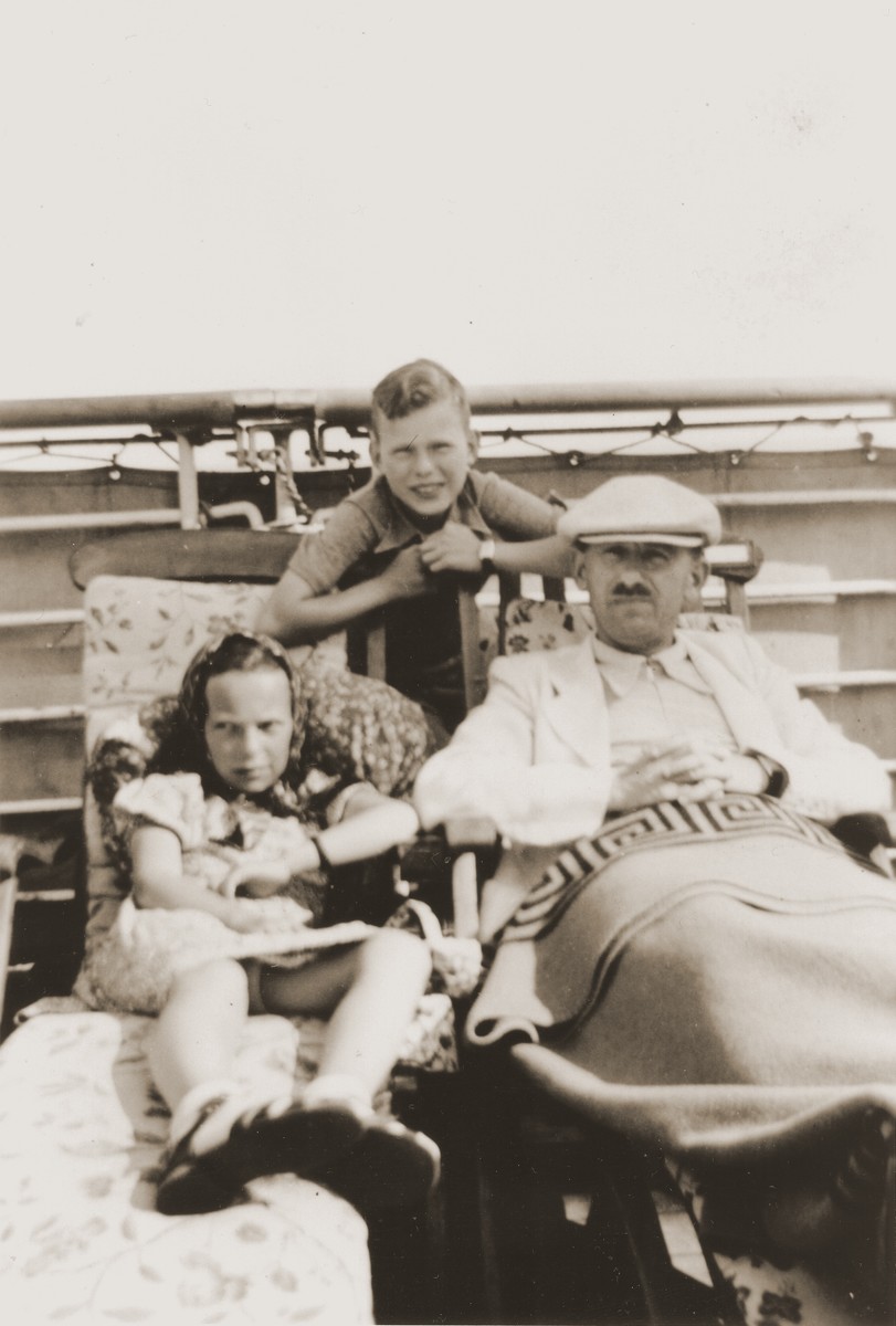 Joseph Karliner with his children, Ruth and Herbert, on the deck of the MS St. Louis.