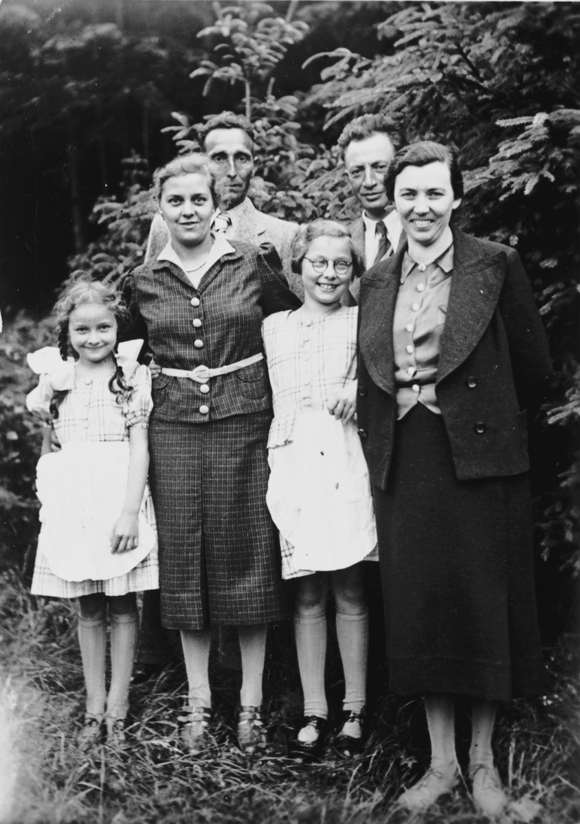 An intermarried German-Jewish family goes for a Sunday walk in the woods with Jewish friends.

Pictured on the left are Margot, Aloisia, Richard and Hannelore Schwarzschild.