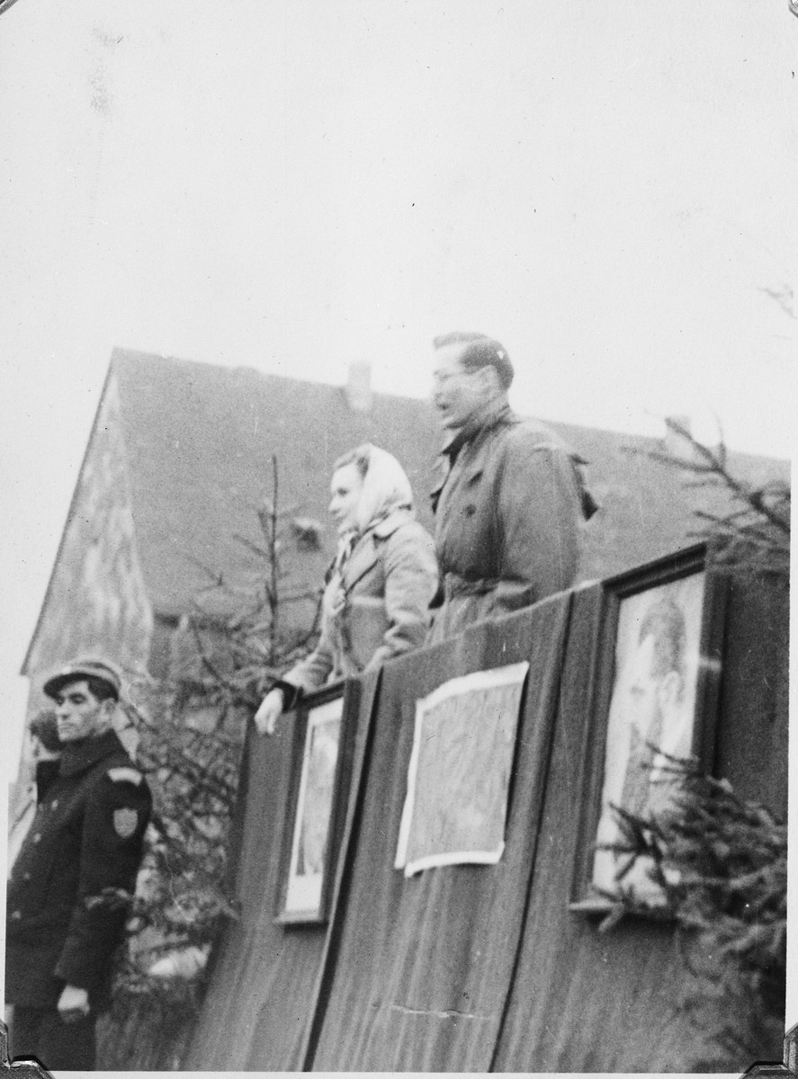 Tony and Marion Pritchard address a Zionist demonstration in the Windsheim displaced persons' camp.

Tony Pritchard addressed the crowd as head of the camp, and his wife Marion (who was not Jewish) provided simultaneous translation into Yiddish.