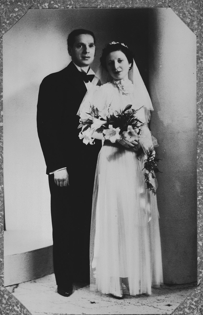 Wedding portrait of a Belgian-Jewish couple in Brussels.

Pictured are Fajga Orenbuch and Jacques Aizenberg.