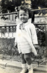 Portrait of a Czech Jewish child.

Pictured is Vera Meyer, cousin to Itzhak Platzner.