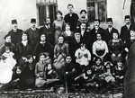 A large extended Macedonian Jewish family.

Pictured is the family of Salamon Kolonomos, who immigrated to Monastir from Greece with his brothers  Kalef and Mentesh.