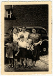 Group portrait of the extended Moritz family in Becherbach Germany.