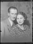 Studio portrait of Ede Berkovits and his wife.