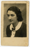 Studio portrait given to Fela Zyndorf by her friend Rosa Guterman as a memento to the "difficult day of  lager parting."