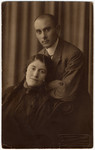 Studio portrait of a Jewish couple in Eisiskes.

Pictured are Peshe (nee Revinsky) and Herman.