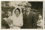 Wedding portrait of Erich de-Beer with Hannah Rabinovic after his release from prisoner-of-war camp.