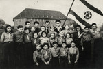 Group portrait of members of the Nitzanim group of the Zionist youth movement, Hanoar Hatzioni.