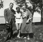 Portrait of three Hungarian Jews.  

From left to right are Alexander Steiner, Lori Sandor Leiner and Klara Steiner..