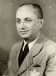 Studio portrait of Karl Somlo wearing the Jewish star in Budapest.