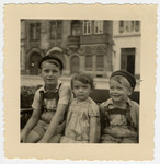 Close-up portrait of three German-Jewish children in Mannheim Germany.