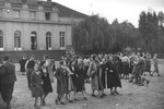 Teenage boys and girls stand outside on the grounds of the Goldschmidt Jewish private school in Berlin-Grunewald.