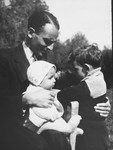 Freddie Pollak with his children Erica and Lex.