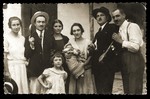 Group portrait of the Konfino family in Belgrade.