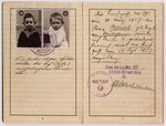 A page of a German passport issued to Flora Mendel.