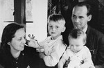 Bert Bochove with his first wife, Annie, and their children, Eric and Marise.