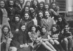 Group portrait of female students in the Jewish school of Zwolle.