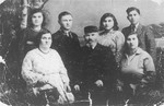 Portrait of the Jachimowicz family in Piotrkow Trybunalski.