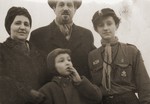 Eugene and Helen Goldberger with their sons Leo and Gus.