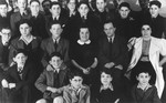 Group portrait of German Jewish refugee children and their caretakers who came to England from the Netherlands.