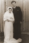 Wedding portrait of Lilly and Ludwig Friedman.