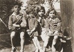 Leo Bretholz with his sisters Henny and Ditta and cousin, Sonja Topor.