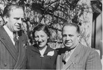 Oskar Schindler with Mrs. Rosner and Mr.Licht at a reunion of Schindlerjuden in Munich in 1946.