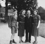 Portrait of a German-Jewish refugee family in France.